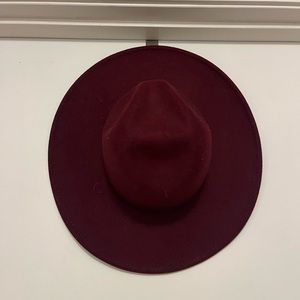 Free People burgundy hat never worn